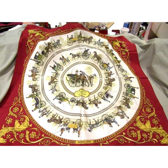 HERMES La Promenade De Longchamps Burgundy, Biege & Gold Silk Scarf 90CM - Picture 2 of 7